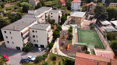 IN FRAZIONE - Alloggio 5 locali box e taverna