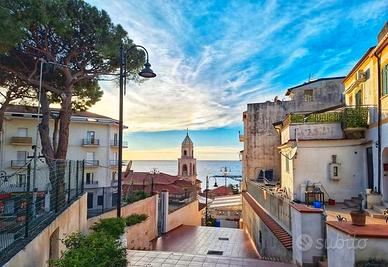 Santa Maria di Castellabate, vicino al mare