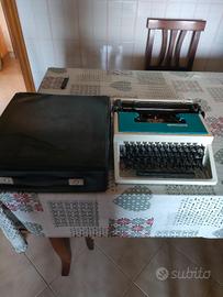 macchina da scrivere 