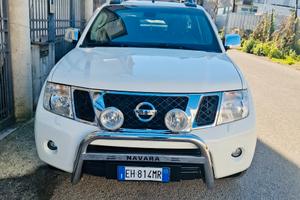 NISSAN NAVARA 2011
