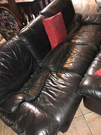 due divani ed una poltrona