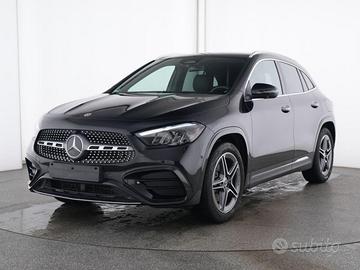 MERCEDES-BENZ GLA 180 Automatic AMG Line Premium