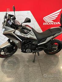 Moto Morini X-Cape 649 adventouring