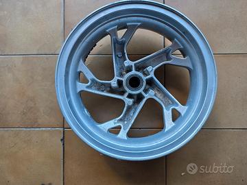  Cerchio posteriore Burgman 400 - 2010