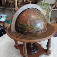 Mappamondo in legno con ghiacciaia Vintage 
