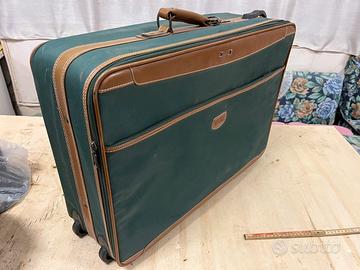 Valige borse lavoro e spiaggia