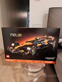 Lego Technic McLaren MCL39 F1 brown box