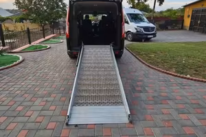 Ford Tourneo Custom 8 posti