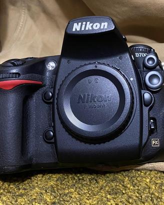 Nikon D700 + 70-200 VRII F4
