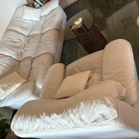 Divano in pelle bianca