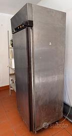 Armadio frigorifero Zanussi acciaio inox