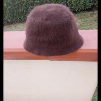 Cappello da donna in pelo di coniglio. 
