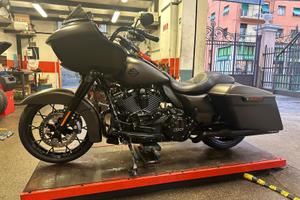 Harley Davidson Road Glide 114