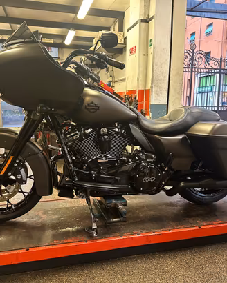 Harley Davidson Road Glide 114