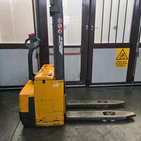 MIC mod wp2410 sollevatore elettrico / stoccatore