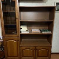 Libreria e credenza