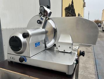 Affettatrice Marwel 380 V con lama da 370 mm