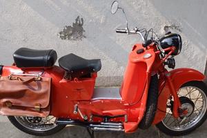 Moto storica Guzzi Galletto 192