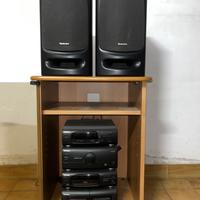 Stereo completo di casse e mobiletto