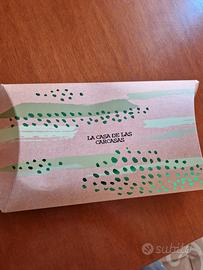 Custodia per cellulare con cordino