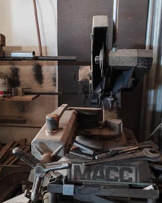 Troncatrice per ferro 380V