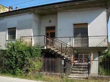 Vendita di villetta bifamiliare