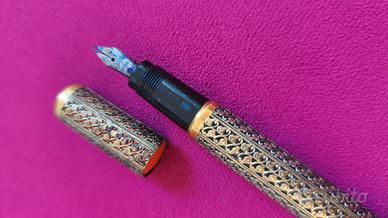 penna stilografica Waterman modello retrattile oro