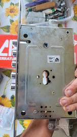 serratura  porta blindata 