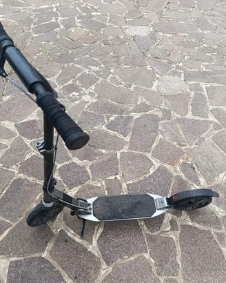 Monopattino Oxelo Town