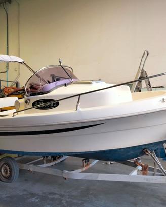 Barca a motore cabinata senza patente 40/70 hp