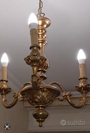 Lampadari in legno