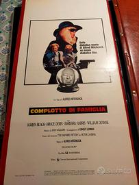 locandina FILM COMPLOTTO DI FAMIGLIA 