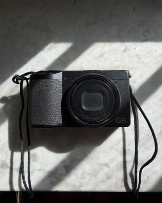 Ricoh GR 3 (III)