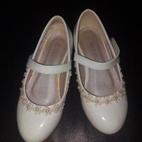 Due paia di scarpe n. 30
