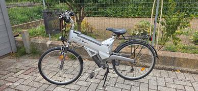 bicicletta Aprilia 