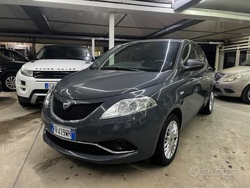 Lancia Ypsilon 1.2 69 CV 5 porte Silver
