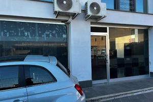 Immobile di 200 m² con 5 locali a Marcianise