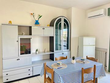 Bilocale in residence sul mare