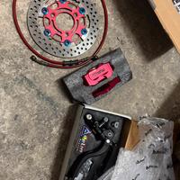 Impianto frenante e ammortizzatore booster