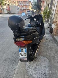 Suzuki Burgman 400