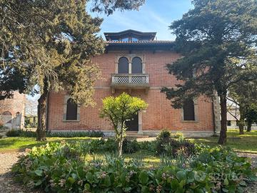 Albaredo d'adige semicentr: villa singola ristrutt