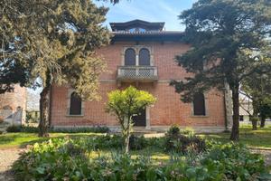 Albaredo d'adige semicentr: villa singola ristrutt