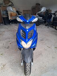 YAMAHA AEROX 50 4 TEMPI 01/2018