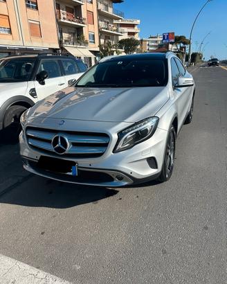 Mercedes GLA X156 220CDI 4 Matic