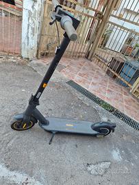 Monopattino Ninebot Segway G30 Max II