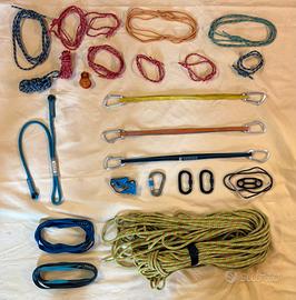 Lotto materiale da arrampicata