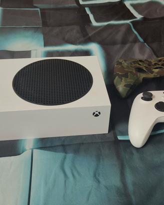 XBOX Series S + controller con cover e scatola