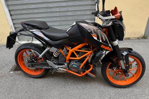 KTM Duke 390 2016
