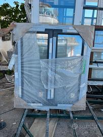 Finestra colore grigio antracite