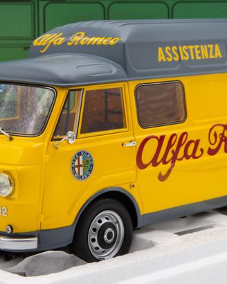 Laudoracing Alfa Romeo F12 Assistenza Clienti 1:18